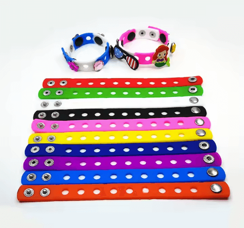 pinbobs™ Silikonarmband für jedes Alter kompatibel mit herkömmlichen Charms